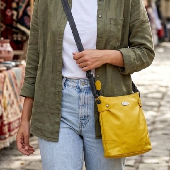 REI Handbags - REI Fabric Crossbody Bag